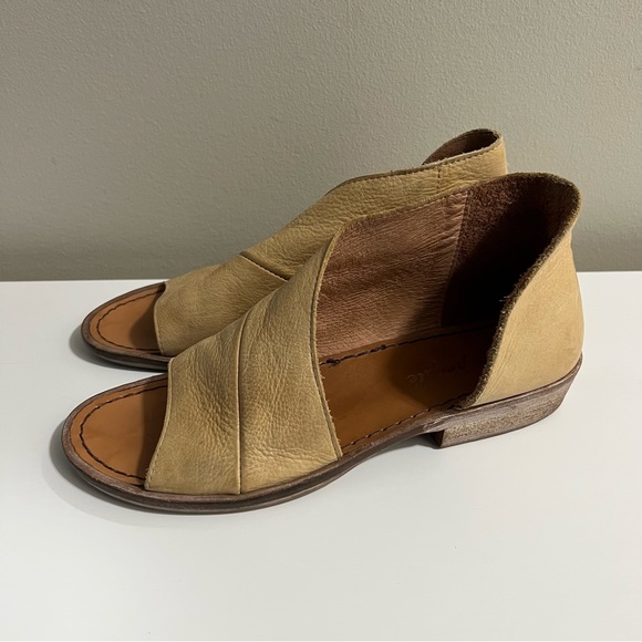 Free People Mont Blanc Sandals Size 7 in Tan - Picture 7 of 8